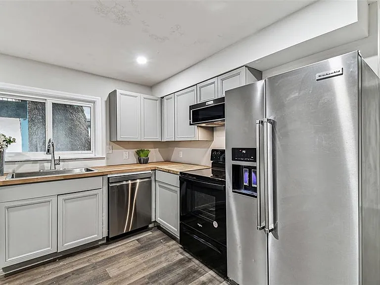 1006 E 26th Ave #1 — Photo 37