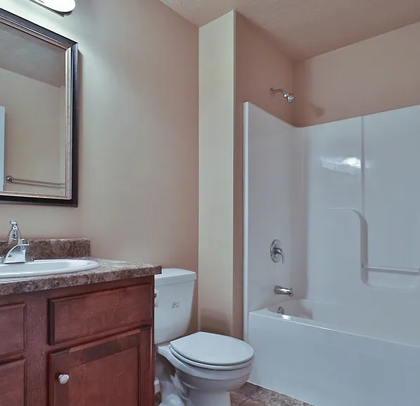 2239 Ellis Bathroom_03222021
