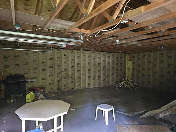 5th image of 3704 Sandberg Rd