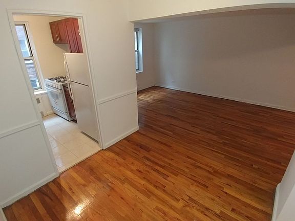 5th image of 6712 Yellowstone Blvd APT C15