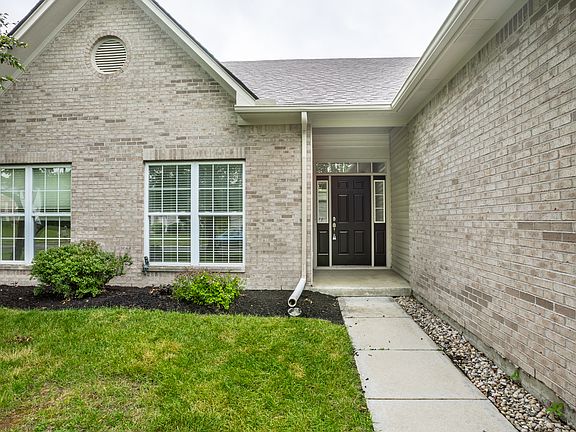 2nd image of 11206 Laurel Falls Ln