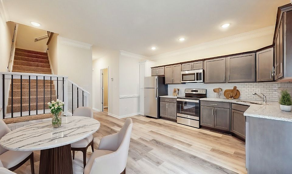 1st image of 10000 Brentlinger Ln #7931