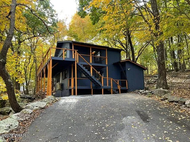 119 Saunders Dr