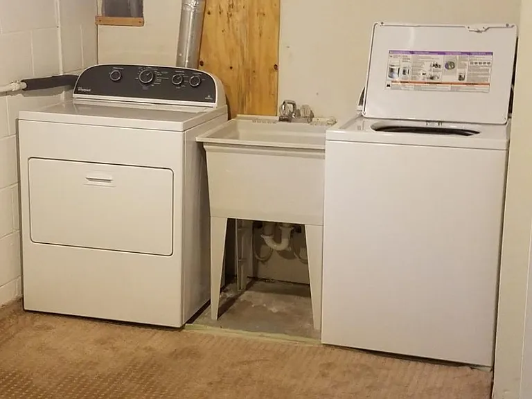 Laundry Room (Lower Level)