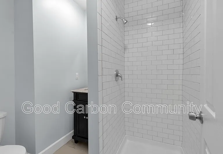 419 Porter Ave #5 — Photo 8