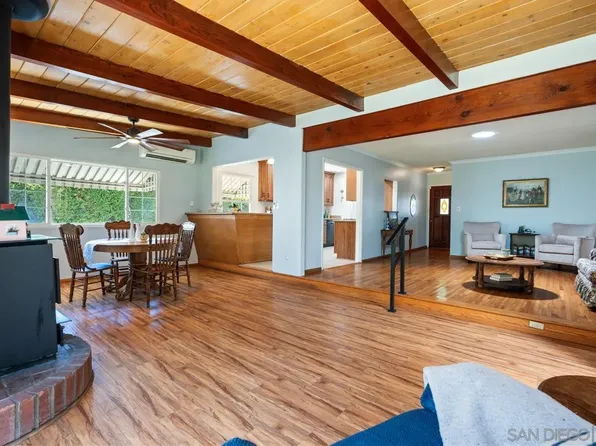 6031 Sinton Pl, La Mesa, CA 91942