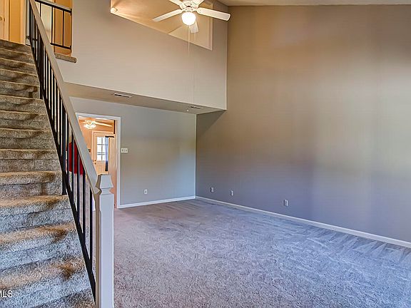2nd image of 1118 Genesis St