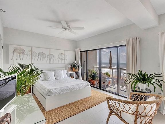 3rd image of 7700 Seawall Blvd APT 403
