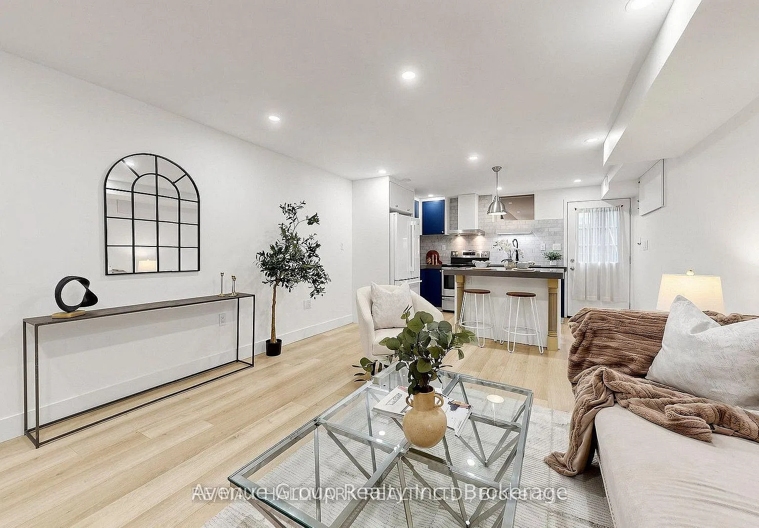 1 bed, $2,200 — Photo 3