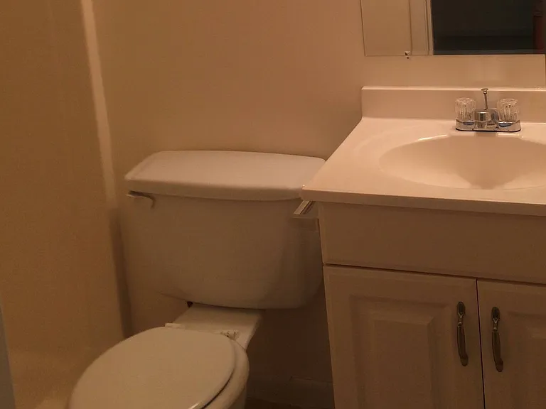605 Ixoria Ave #20 — Photo 9