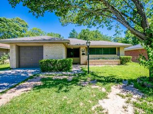 1903 Monroe Dr, Pasadena, TX 77502