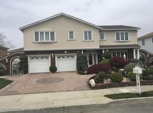 553 Rensselaer Ave, Staten Island, NY 10312