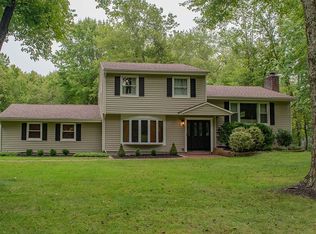 10 Indian Rock Rd, Warren, NJ 07059