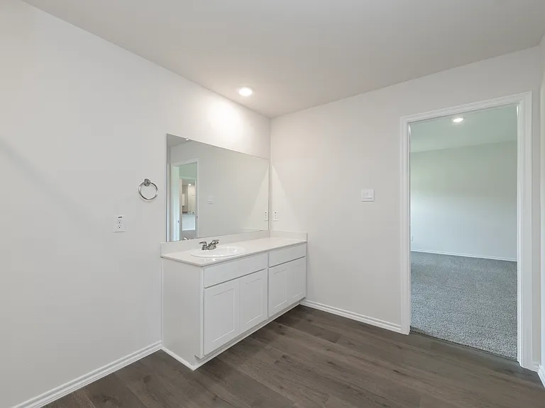 3917 Amethyst Dr — Photo 22