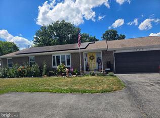 5925 Greenvillage Rd, Chambersburg, PA 17202