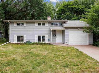 1218 William St, Iowa City, IA 52240