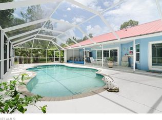 1860 17th St SW, Naples, FL 34117