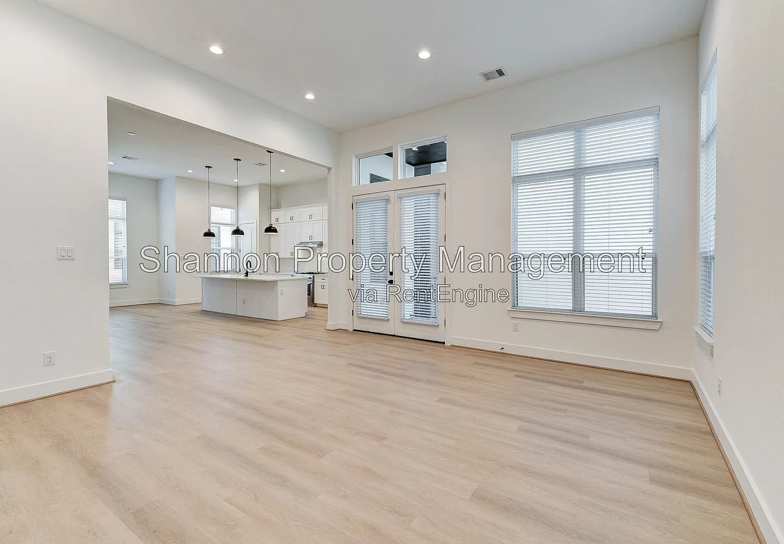 3 bed, 3.5 bath, 2381 sqft, $3,500 — Photo 4