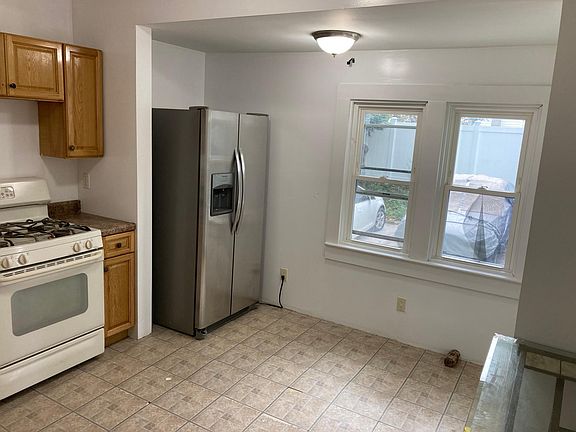 2nd image of 1279 Pelham Pkwy N #2