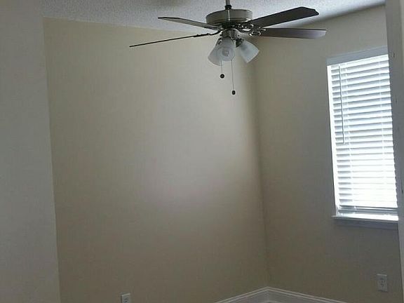 4th image of 10731 Spurs Ct