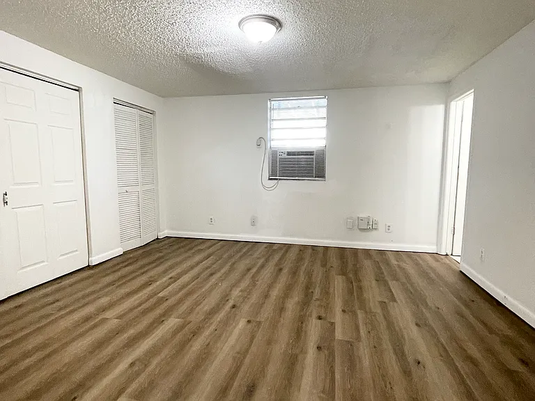 2916 N 16th St #2 — Photo 10