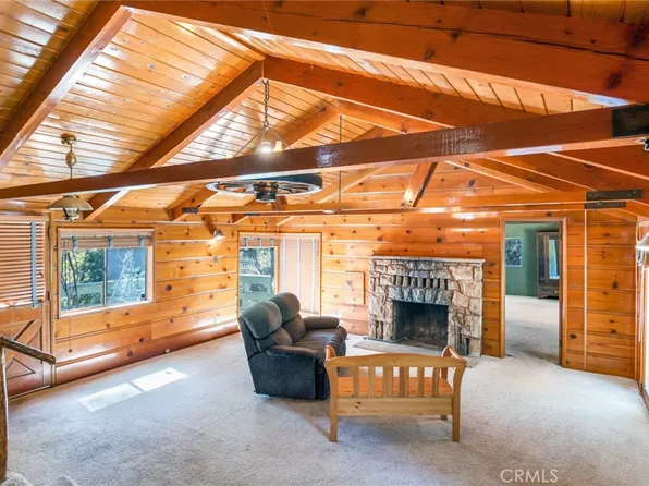 22375 Forest Dr, Crestline, CA 92322