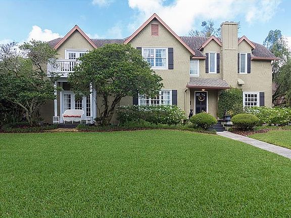 4th image of 1108 Lancaster Dr