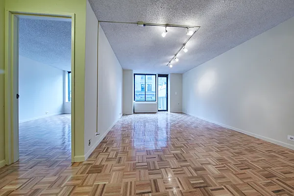 Rented by RSNY Realty | media 4