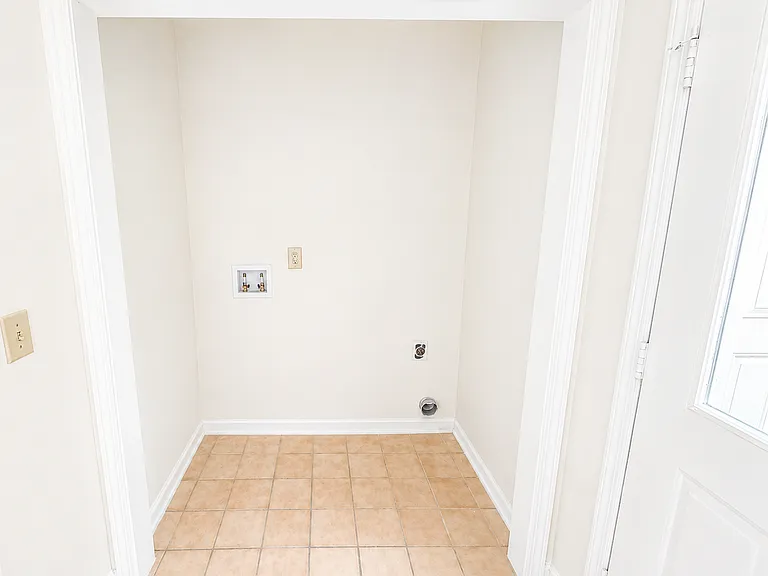 1321 Sweet Pine Dr #1323 — Photo 7