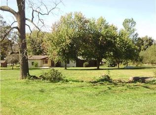 8703 Rainbow Farm Rd, Centerton, AR 72712