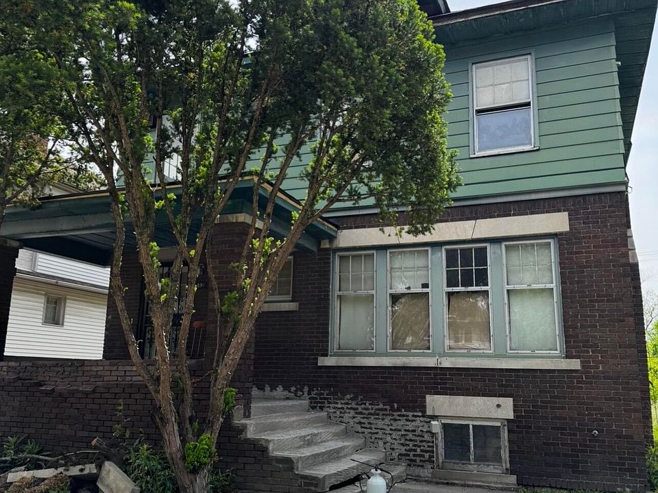 1st image of 133 Monterey St