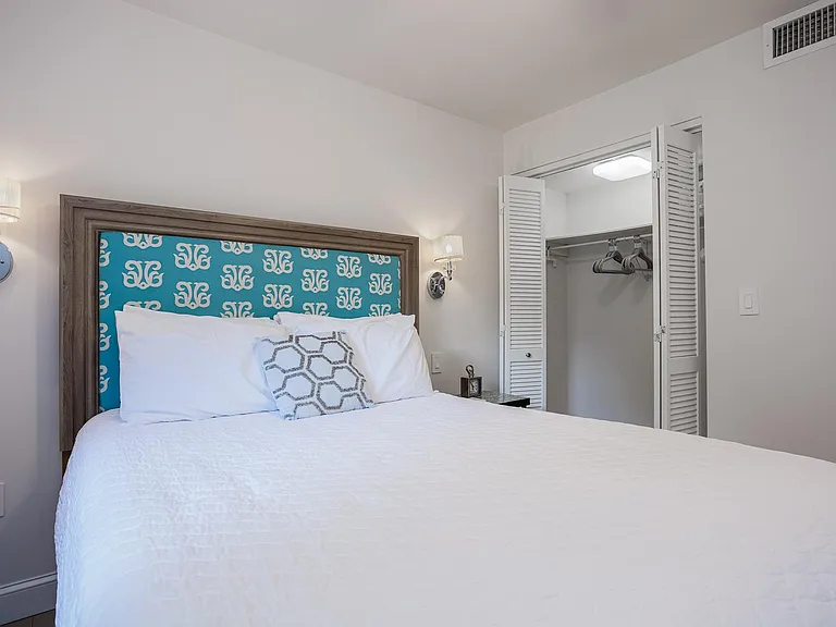 3281 Beneva Rd #203 — Photo 14