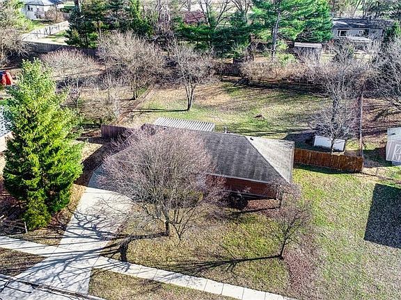 2nd image of 4696 Cordell Dr
