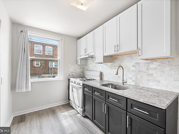 5th image of 5275 Glenloch St