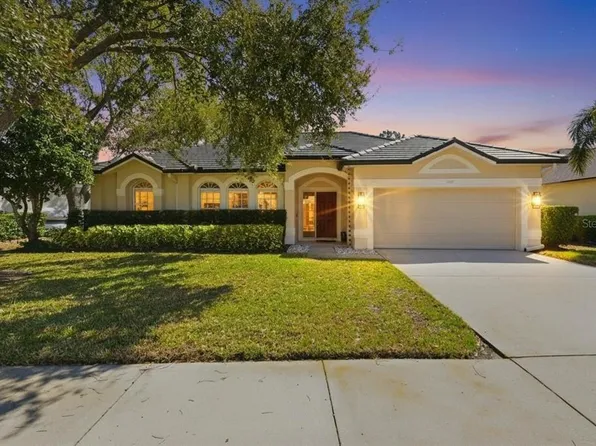 1857 Riveredge Dr, Tarpon Springs, FL 34689