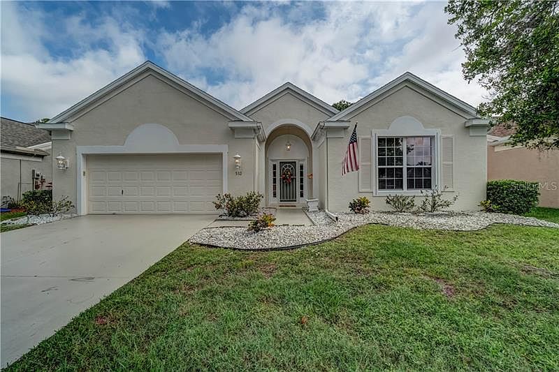 1st image of 513 Wexford Dr