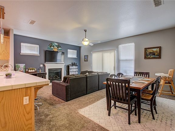 2nd image of 1429 Emerald Dr