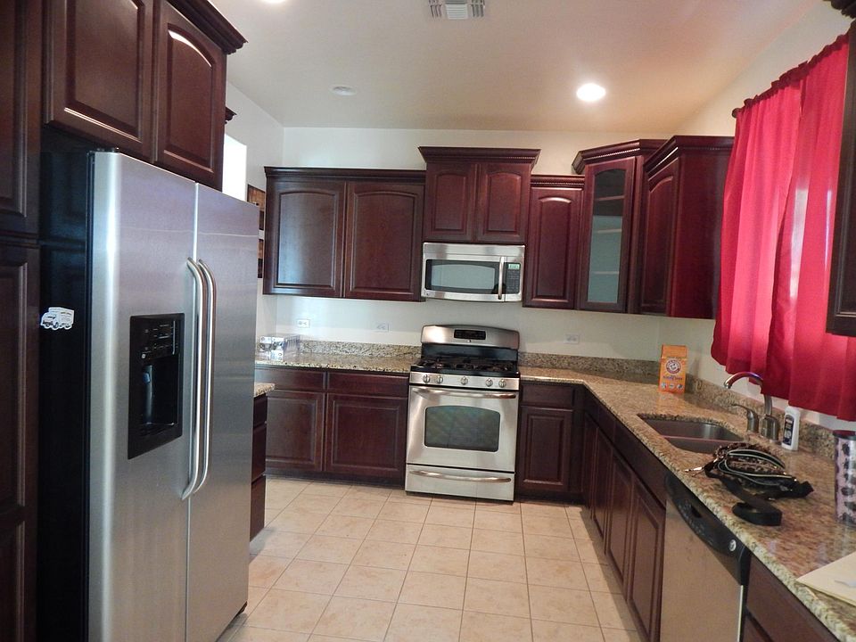 2nd image of 44 W Camino Fuste
