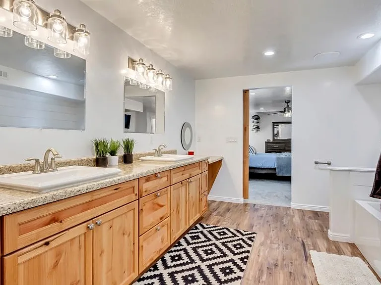 2254 S Baxter Dr — Photo 24