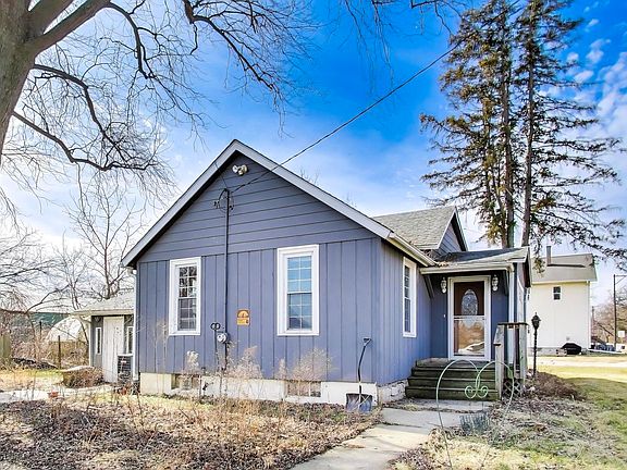 2nd image of 14895 W Russell Rd