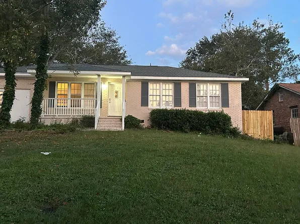 116 Harwood Dr, Hopkins, SC 29061