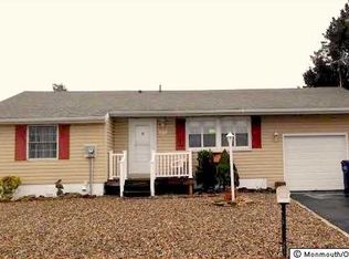 19 Hunter Dr, Little Egg Harbor, NJ