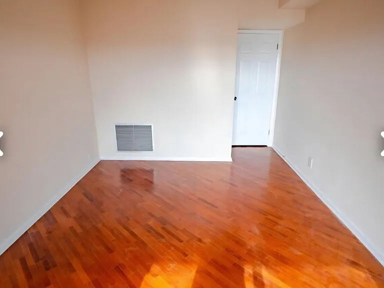 20729 Valley Forge Cir #729 — Photo 2