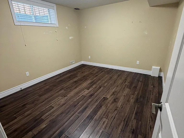 111 Dallan Dr — Photo 10