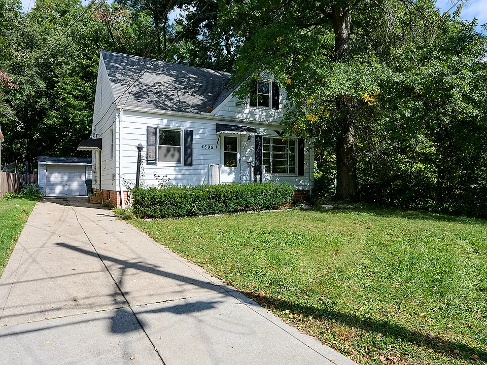 4595 Telhurst Rd