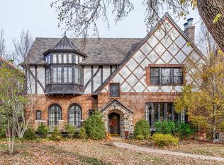 7369 Pershing Ave APT 2E, University City, MO 63130