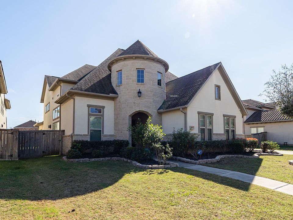 1st image of 5715 Mogo Creek Ln