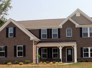 1205 Oak Dr, Murfreesboro, TN 37128