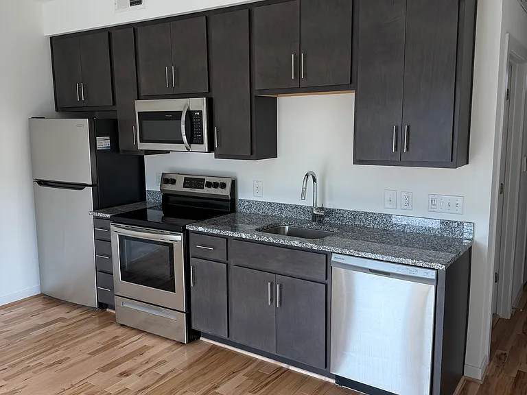 The Flats at Canal Crossing — Photo 22