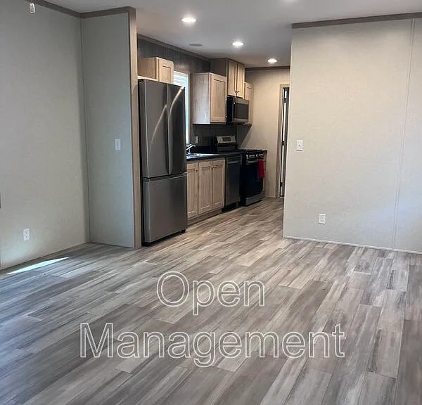 1901 1st St #56 — Photo 8